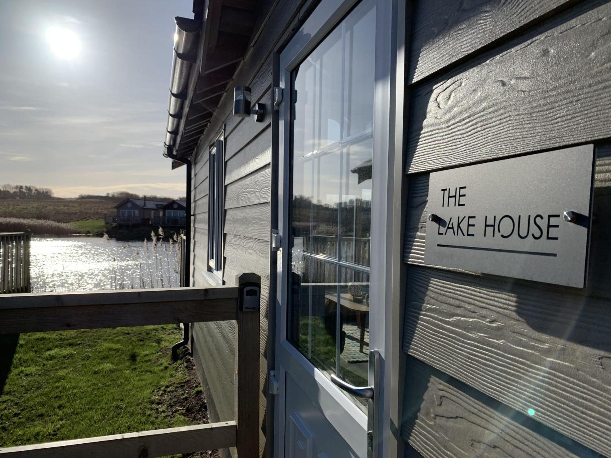 The Lake House At The Bay Filey, Sleeps 4, 1 Dog Welcome For Free Too Exterior foto
